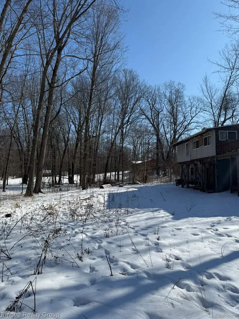 660 Fitchburg Road Bunker Hill Township MI 49285