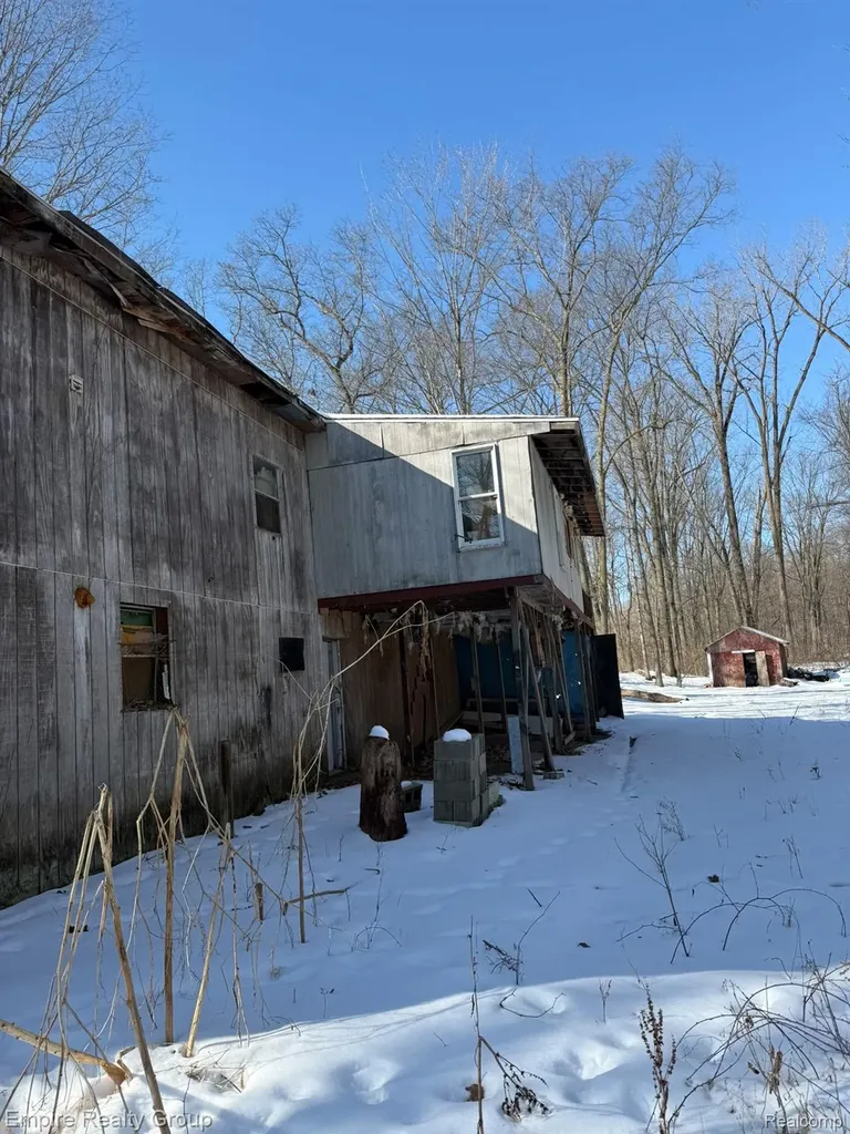 660 Fitchburg Road Bunker Hill Township MI 49285