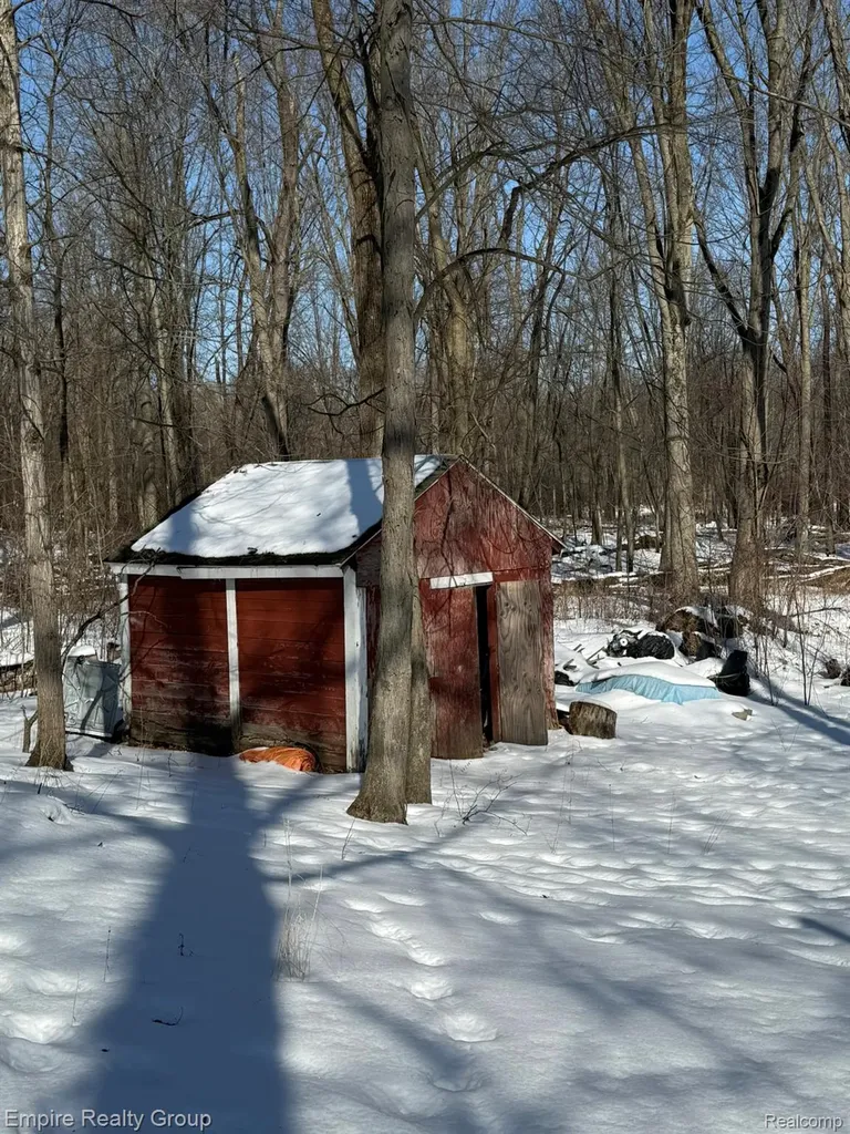 660 Fitchburg Road Bunker Hill Township MI 49285
