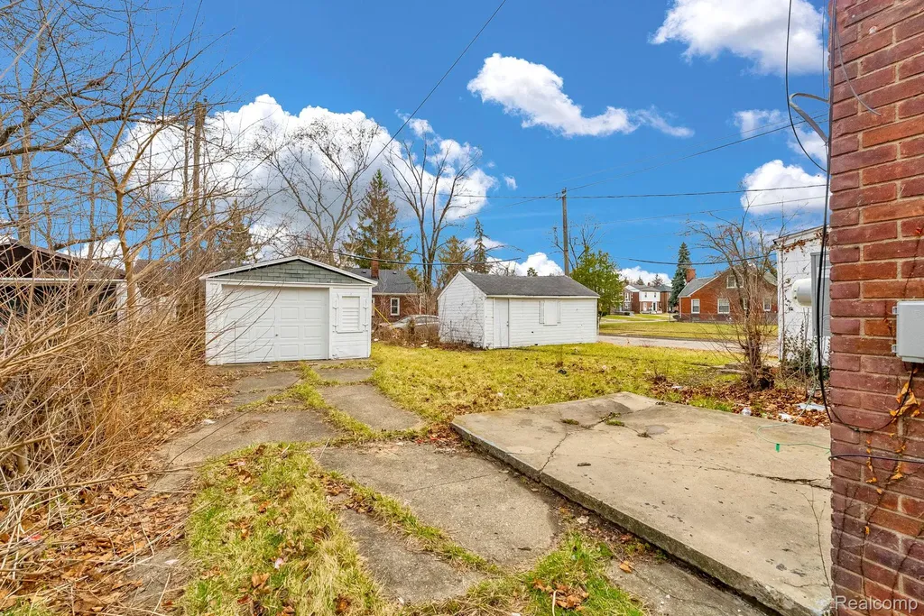 10802 And 10808 Nottingham Road Detroit City MI 48224