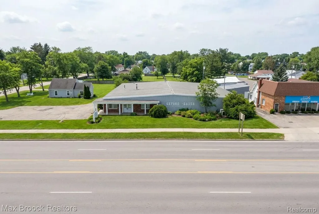 666 S Lapeer Road Oxford Charter Township MI 48371