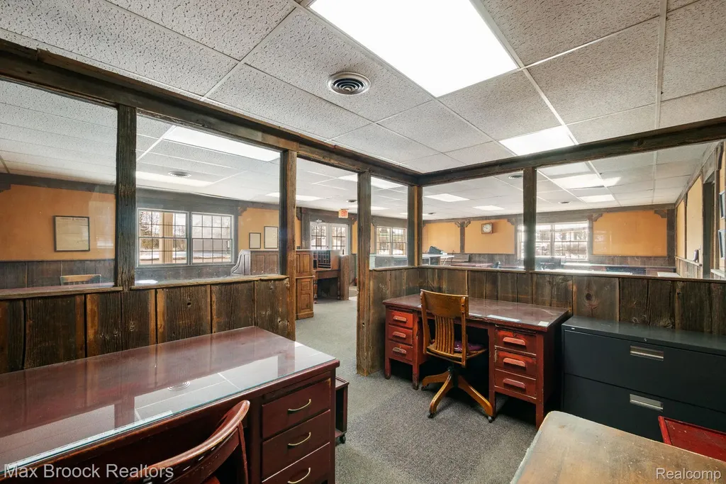 666 S Lapeer Road Oxford Charter Township MI 48371