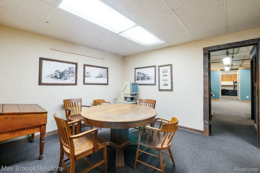 666 S Lapeer Road Oxford Charter Township MI 48371