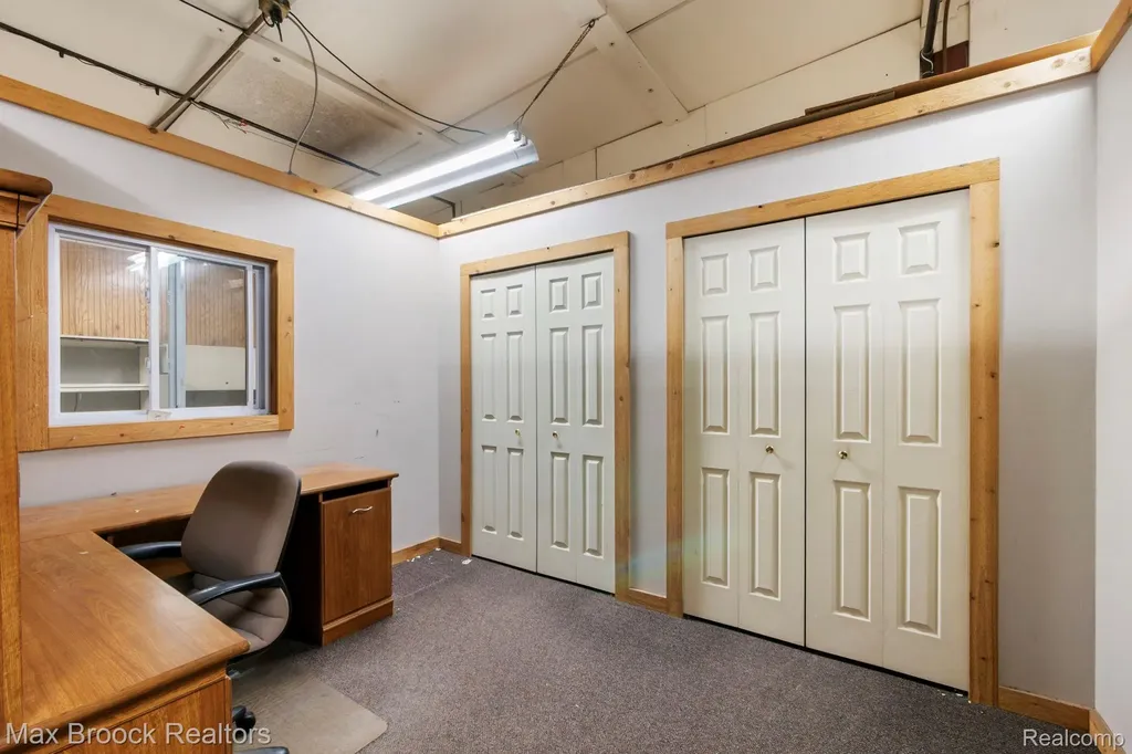 666 S Lapeer Road Oxford Charter Township MI 48371