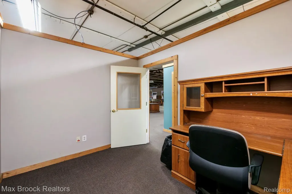 666 S Lapeer Road Oxford Charter Township MI 48371