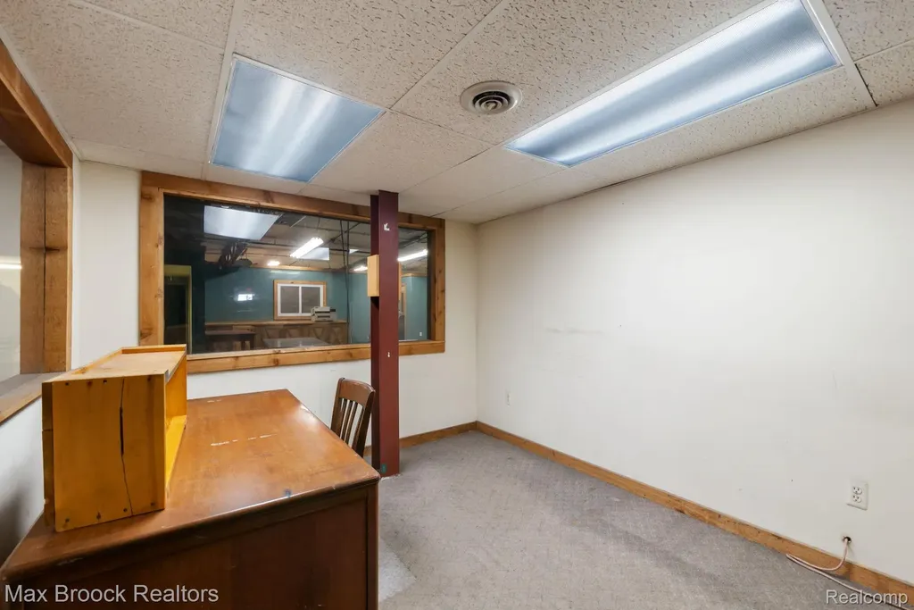 666 S Lapeer Road Oxford Charter Township MI 48371