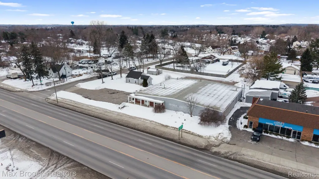 666 S Lapeer Road Oxford Charter Township MI 48371