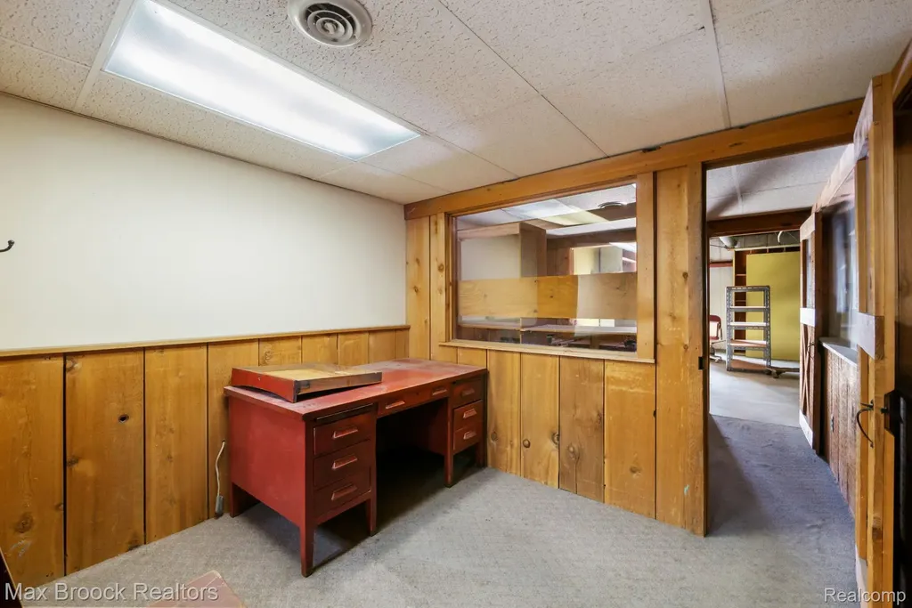 666 S Lapeer Road Oxford Charter Township MI 48371