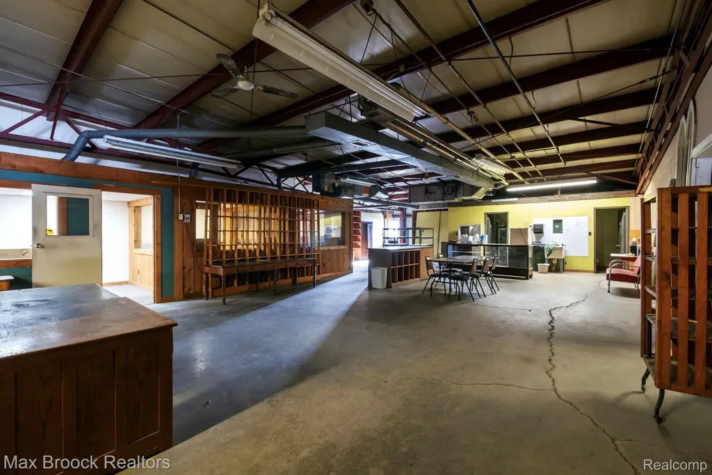 666 S Lapeer Road Oxford Charter Township MI 48371