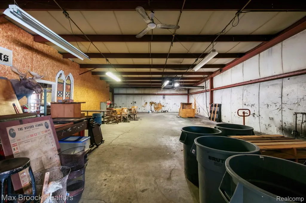 666 S Lapeer Road Oxford Charter Township MI 48371