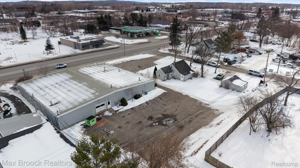 666 S Lapeer Road Oxford Charter Township MI 48371