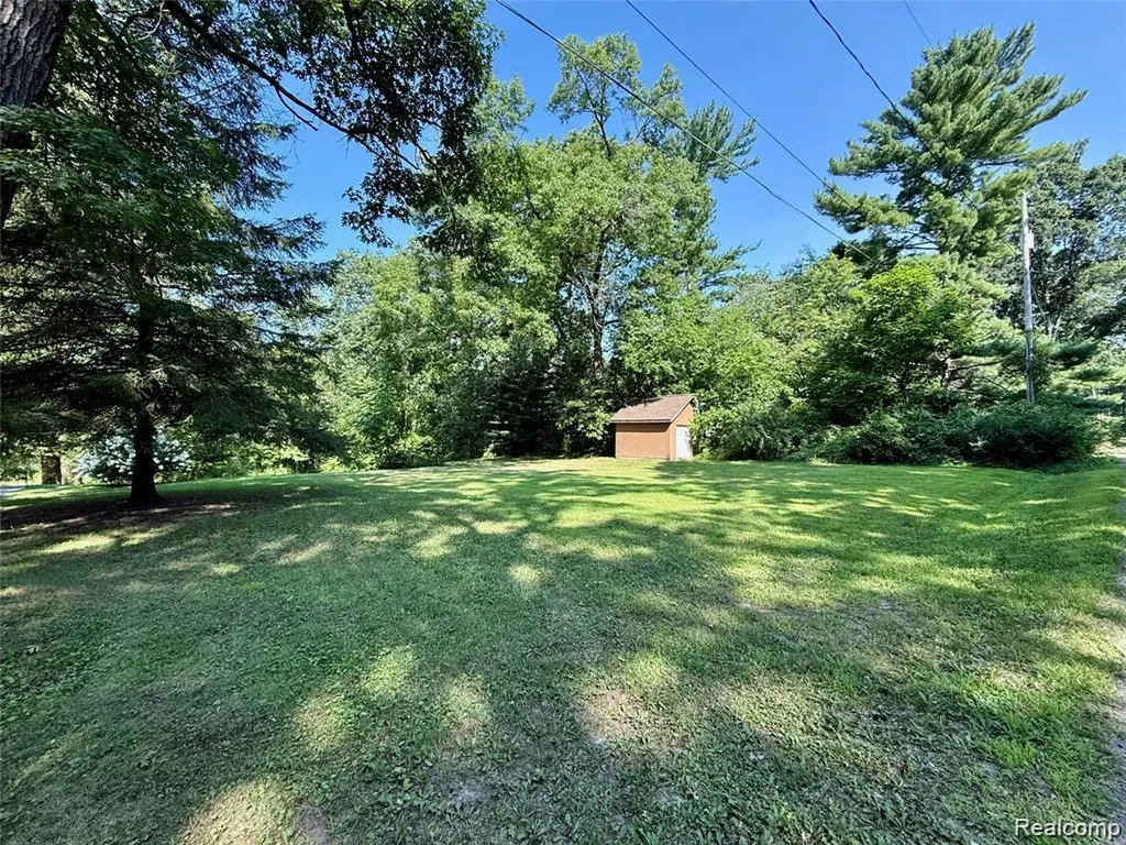 15276 Outer Drive Argentine Township MI 48451