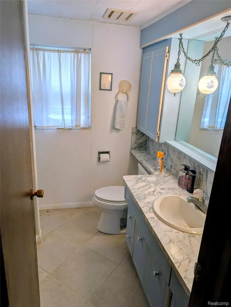 8461 Woodland Shore Drive Brighton Township MI 48114