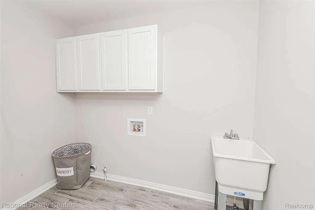 10392 Valley Creek Drive Goodrich Village MI 48438