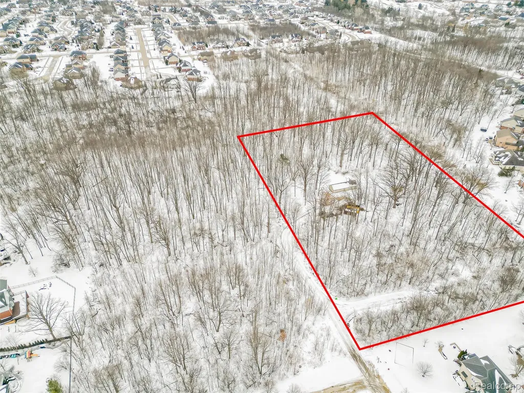 52485 10 Mile Road Lyon Charter Township MI 48178