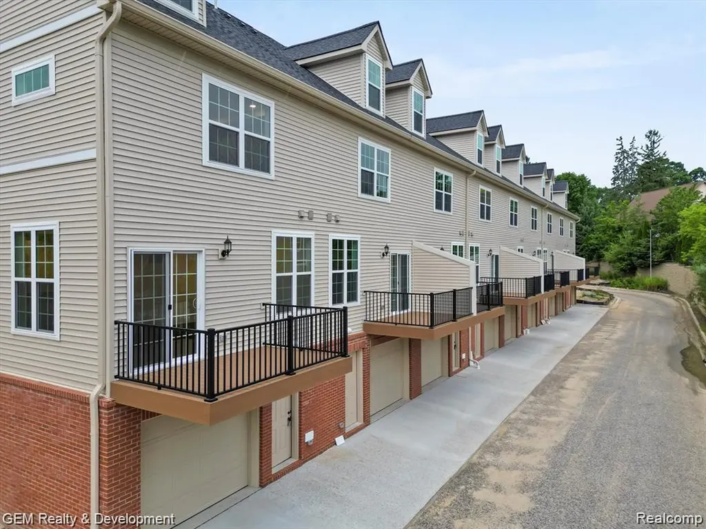 508 Village Lane Milford Village MI 48381