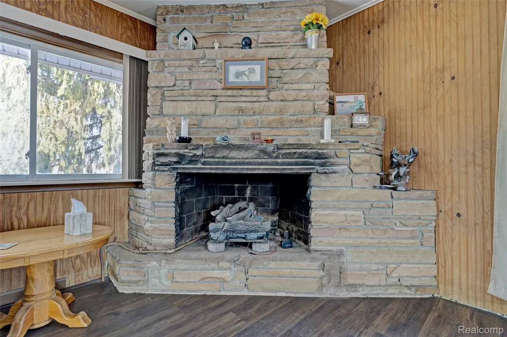 1717 S Sashabaw Road Brandon Charter Township MI 48462