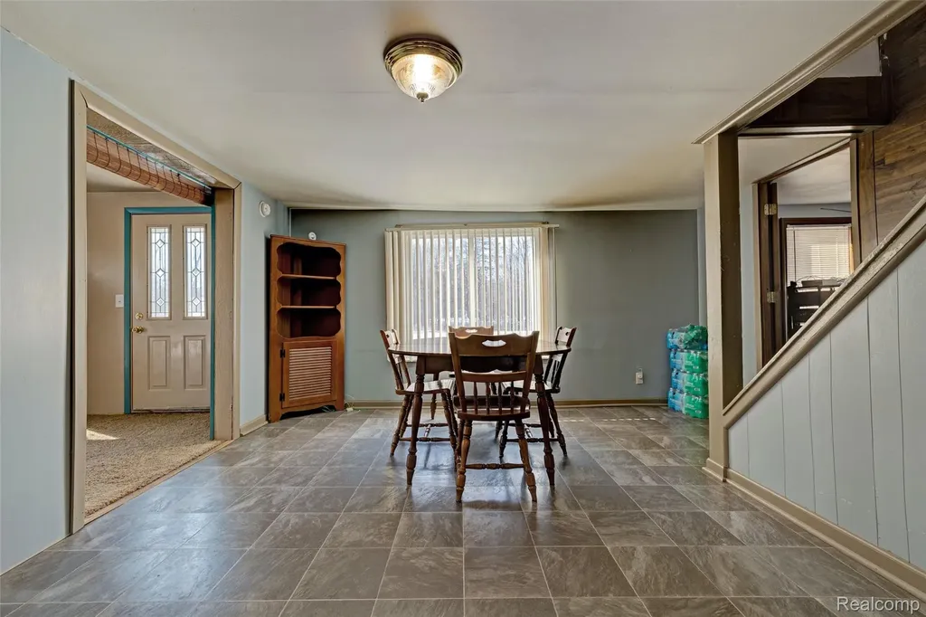 1717 S Sashabaw Road Brandon Charter Township MI 48462