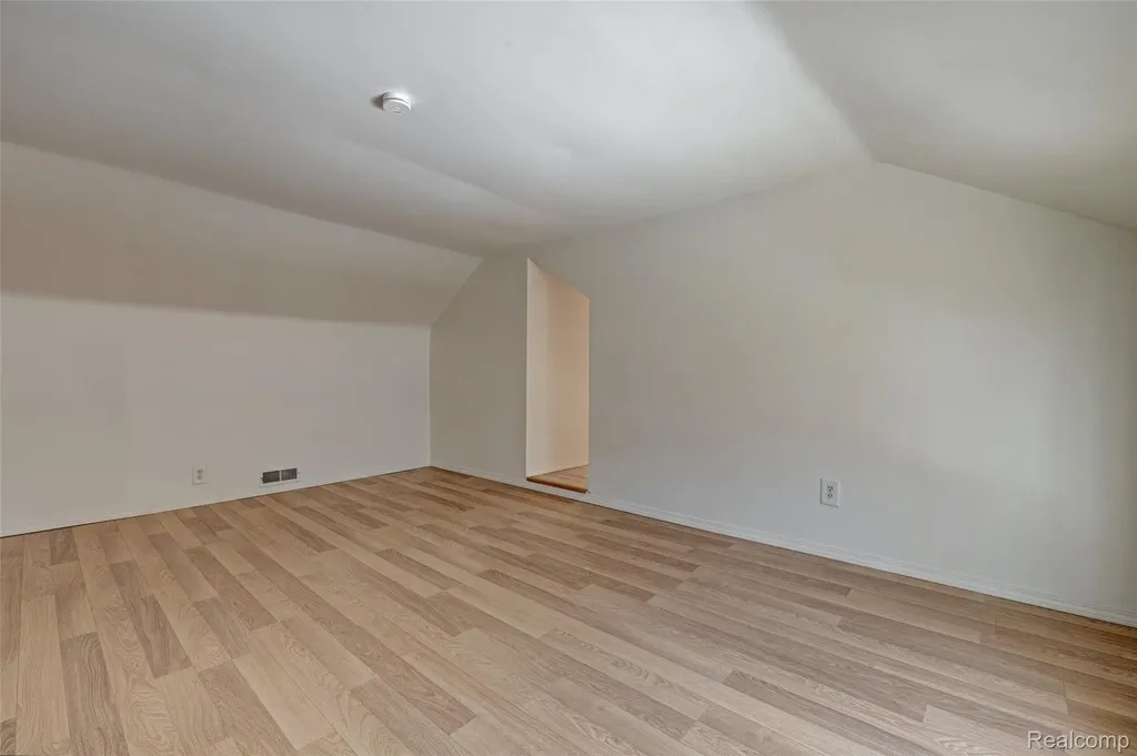 1717 S Sashabaw Road Brandon Charter Township MI 48462