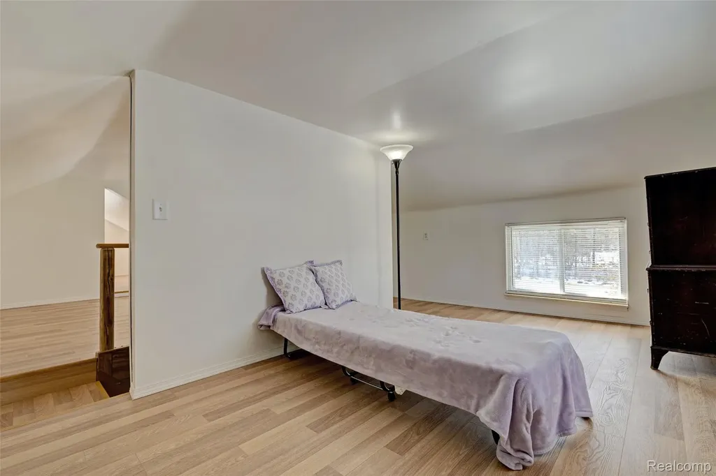 1717 S Sashabaw Road Brandon Charter Township MI 48462