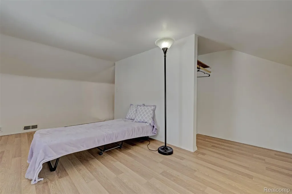 1717 S Sashabaw Road Brandon Charter Township MI 48462