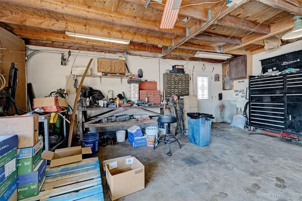 1717 S Sashabaw Road Brandon Charter Township MI 48462
