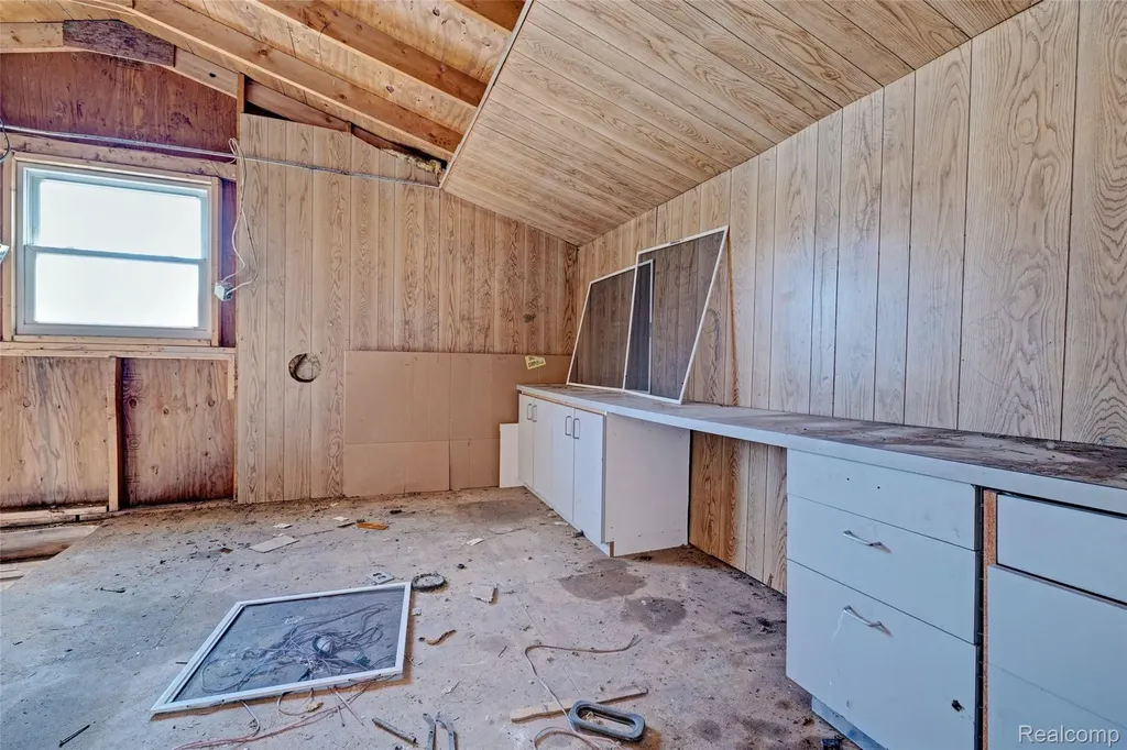 1717 S Sashabaw Road Brandon Charter Township MI 48462