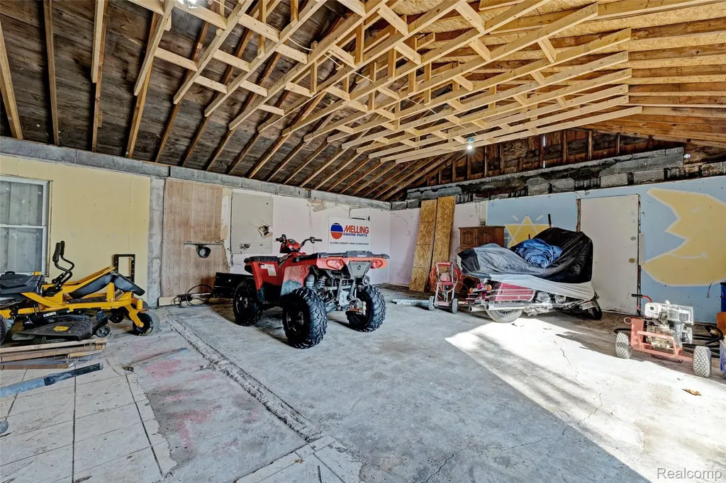 1717 S Sashabaw Road Brandon Charter Township MI 48462