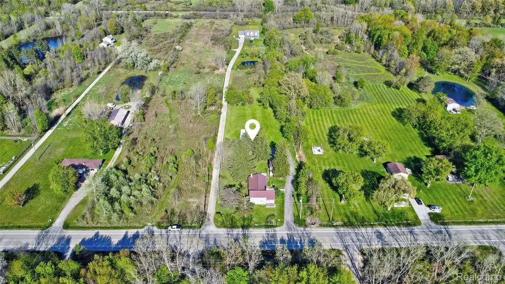 1717 S Sashabaw Road Brandon Charter Township MI 48462