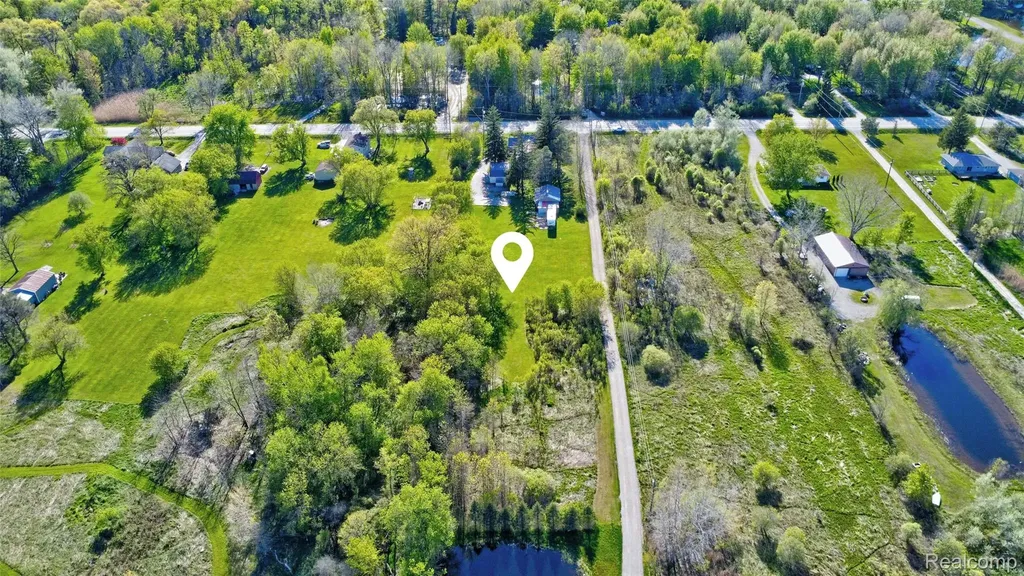 1717 S Sashabaw Road Brandon Charter Township MI 48462
