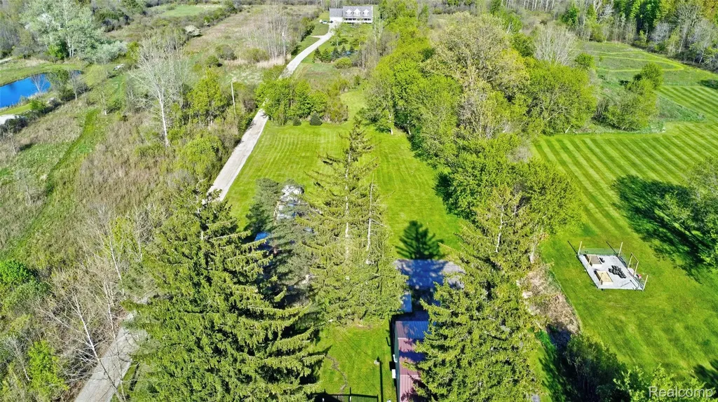 1717 S Sashabaw Road Brandon Charter Township MI 48462