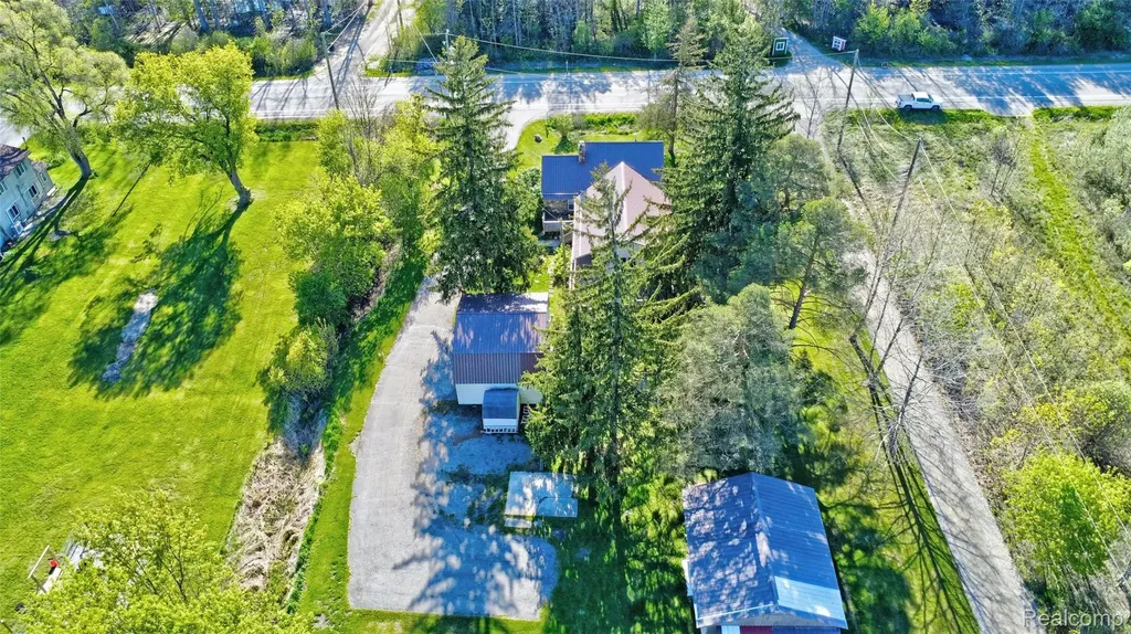 1717 S Sashabaw Road Brandon Charter Township MI 48462