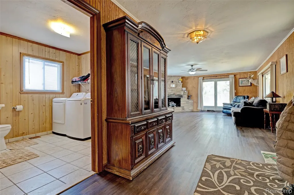 1717 S Sashabaw Road Brandon Charter Township MI 48462