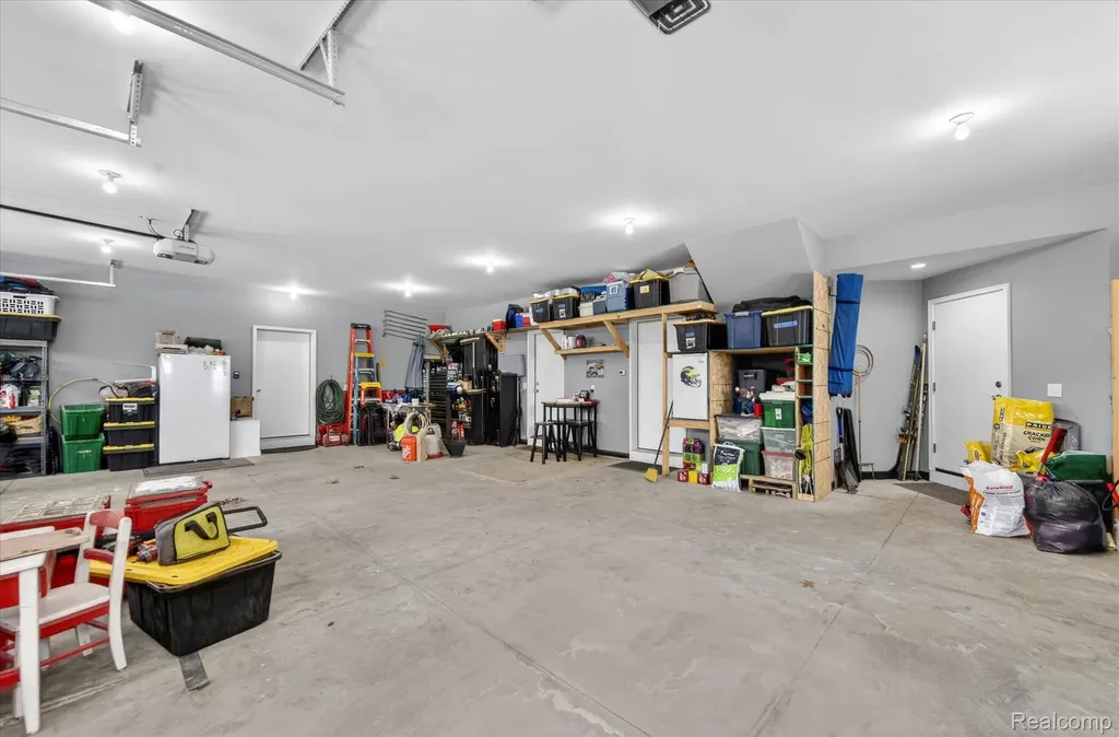 3483 Windwheel Point Drive Hamburg Township MI 48169