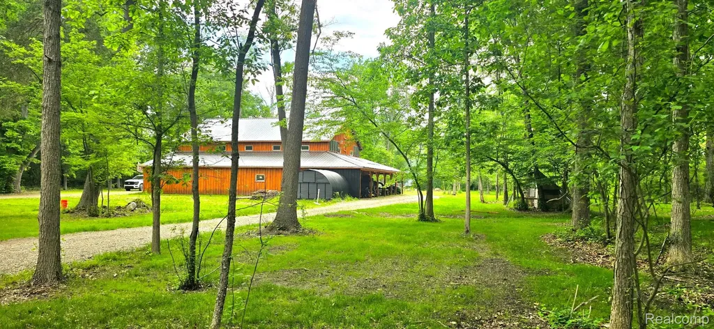 3483 Windwheel Point Drive Hamburg Township MI 48169