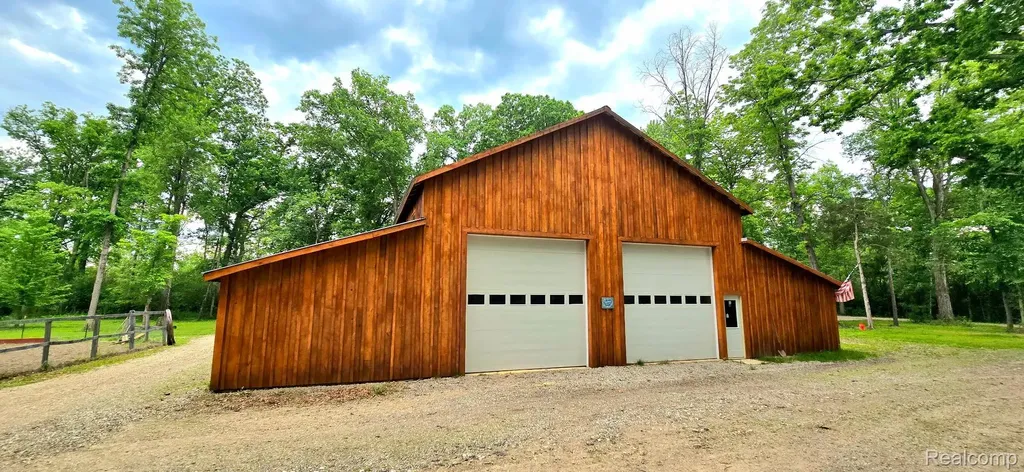 3483 Windwheel Point Drive Hamburg Township MI 48169