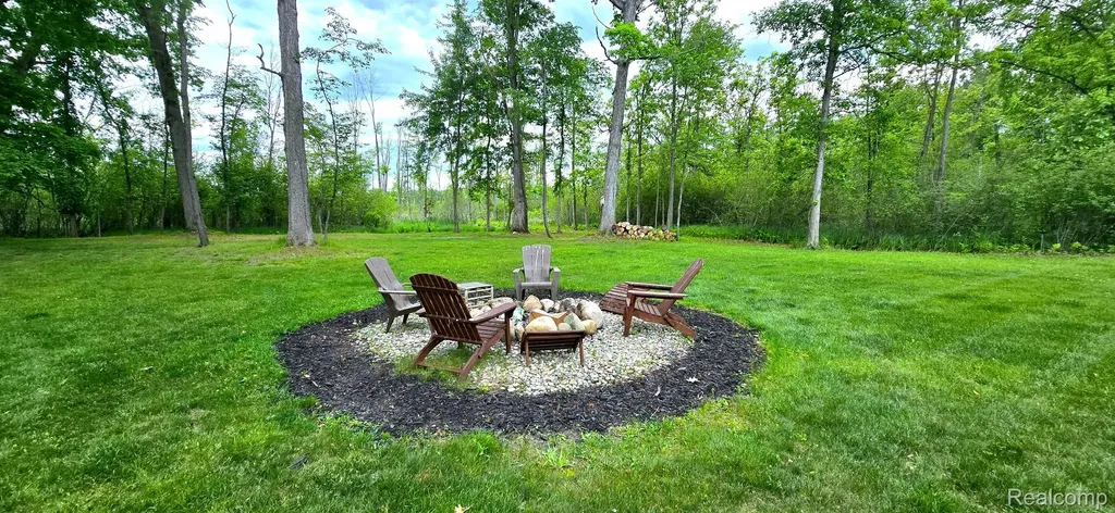 3483 Windwheel Point Drive Hamburg Township MI 48169