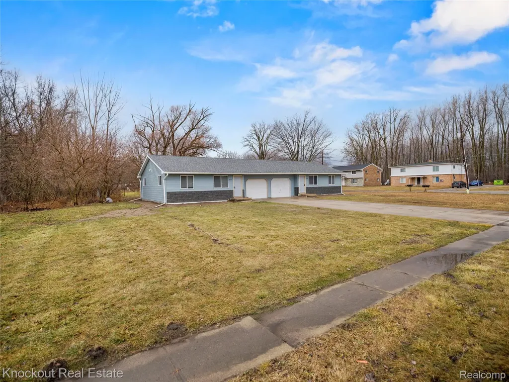 3782 Egan Street Bridgeport Charter Township MI 48601