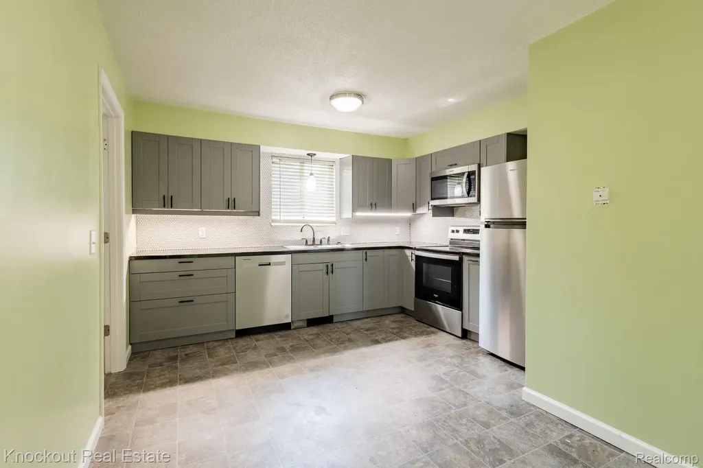 3782 Egan Street Bridgeport Charter Township MI 48601