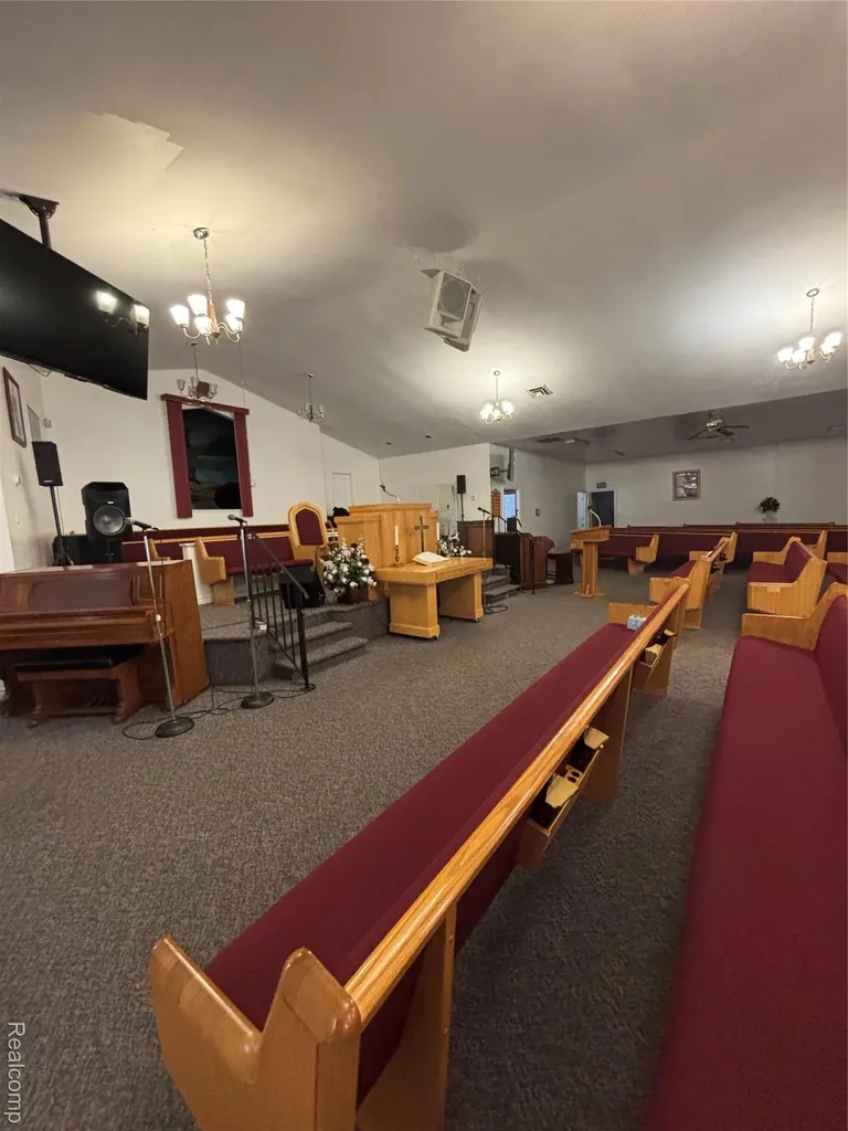 1258 E Humphrey Avenue Genesee Charter Township MI 48505