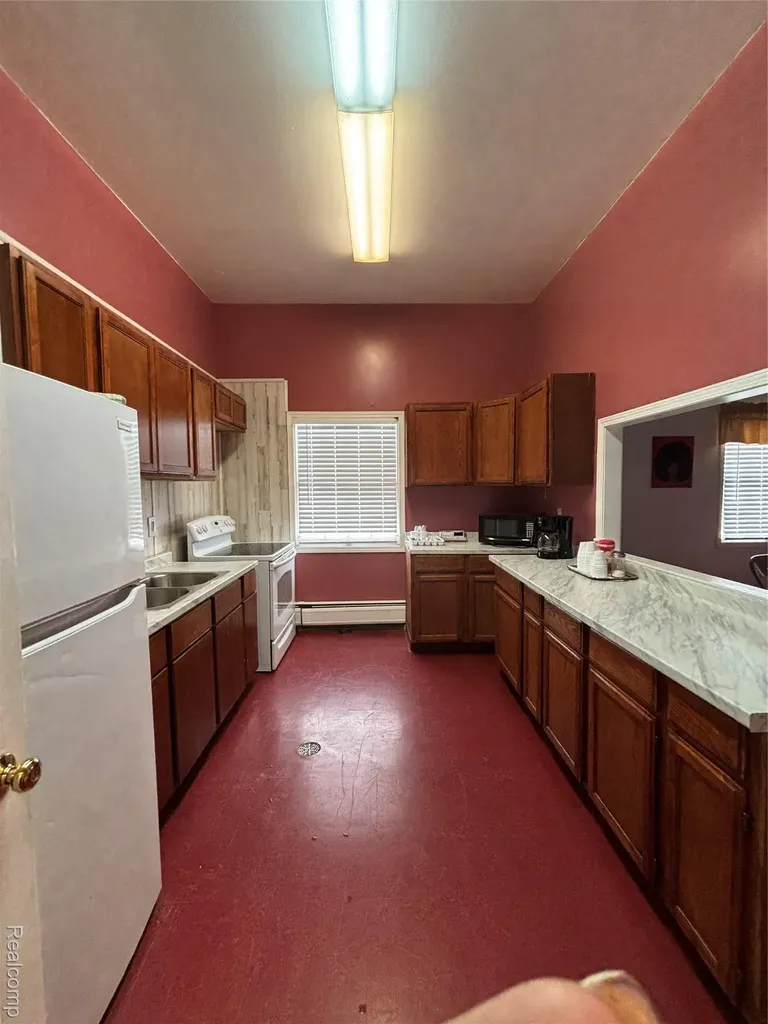 1258 E Humphrey Avenue Genesee Charter Township MI 48505