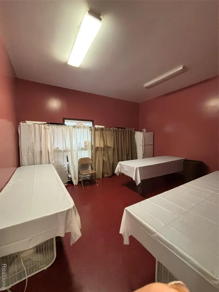 1258 E Humphrey Avenue Genesee Charter Township MI 48505