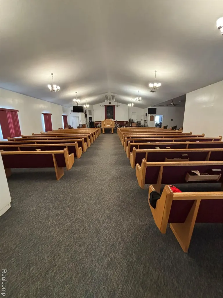 1258 E Humphrey Avenue Genesee Charter Township MI 48505