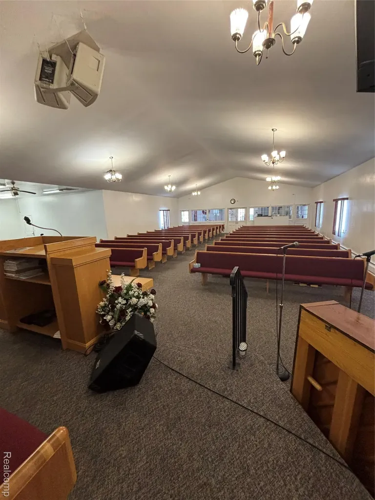 1258 E Humphrey Avenue Genesee Charter Township MI 48505