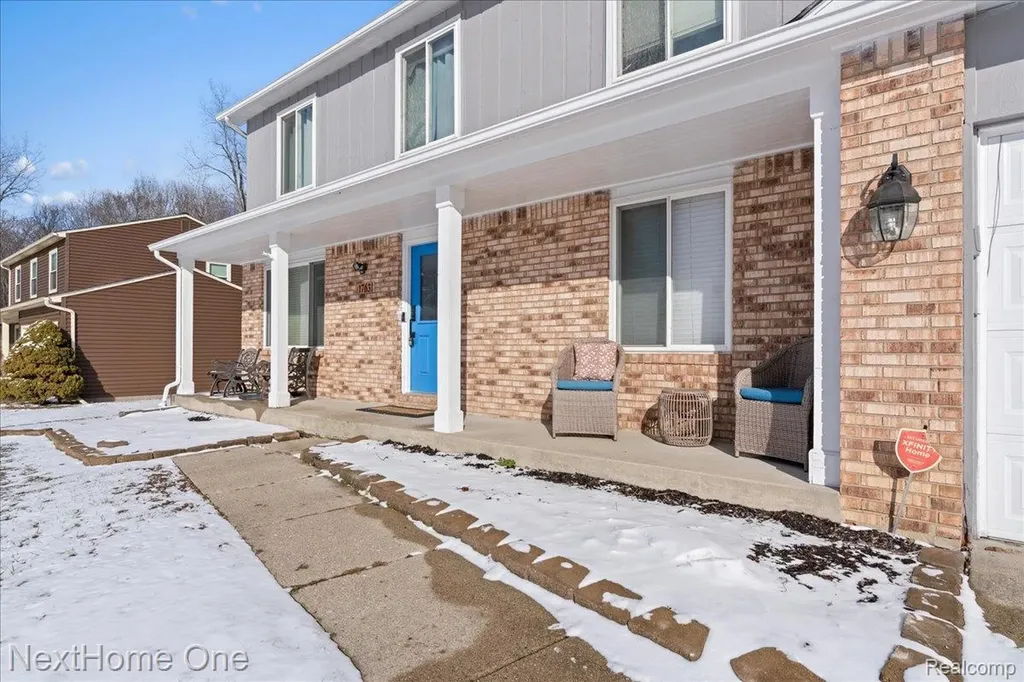 1763 Henbert Road West Bloomfield Charter Township MI 48324