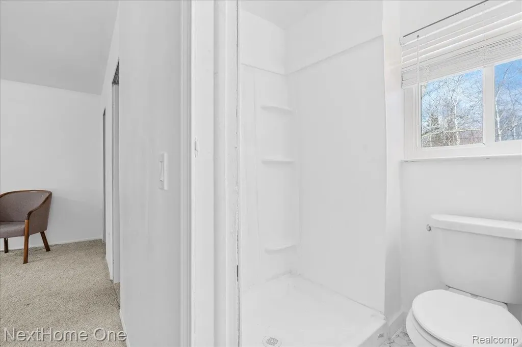 1763 Henbert Road West Bloomfield Charter Township MI 48324
