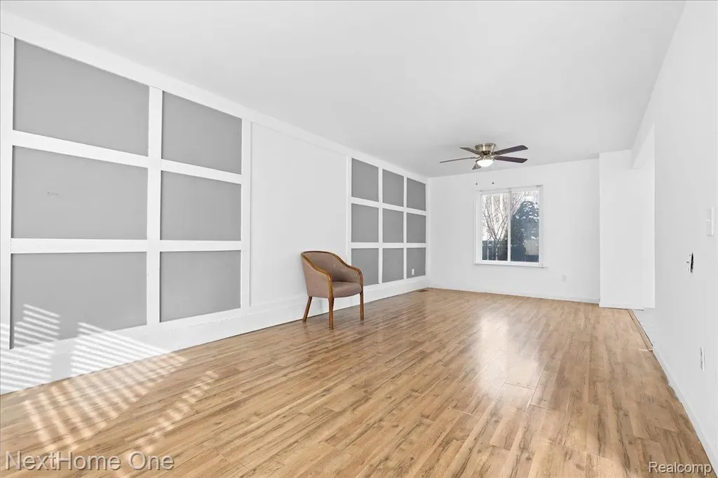 1763 Henbert Road West Bloomfield Charter Township MI 48324