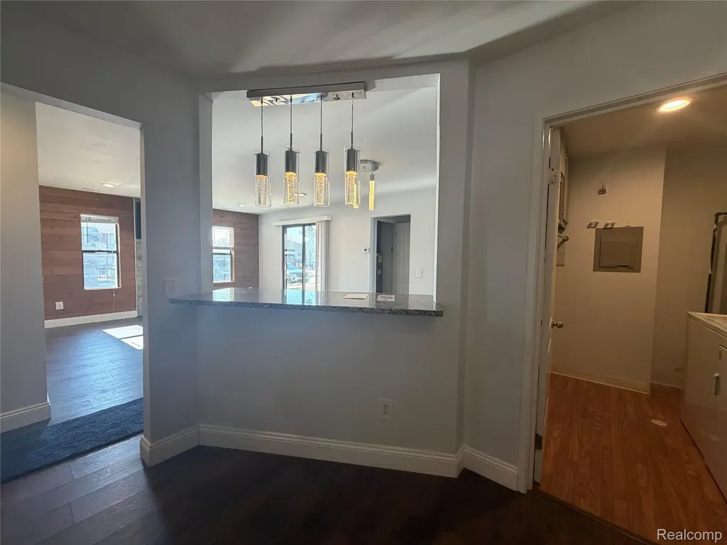 22140 Indian Creek Drive Farmington Hills City MI 48335