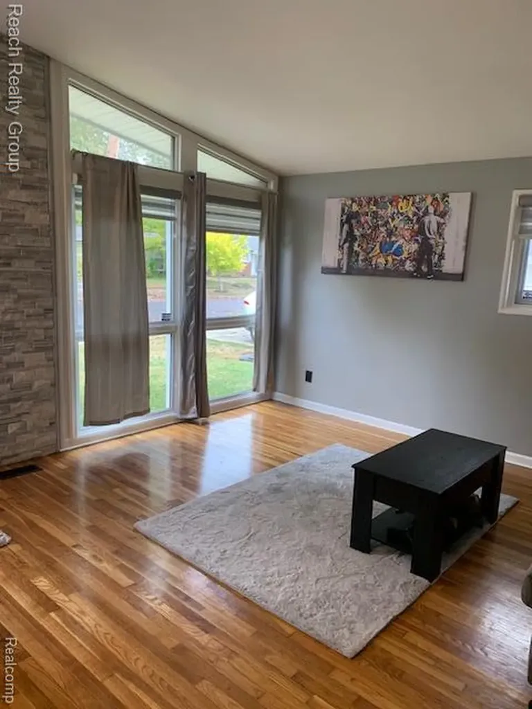 20196 Mcintyre Street Detroit City MI 48219
