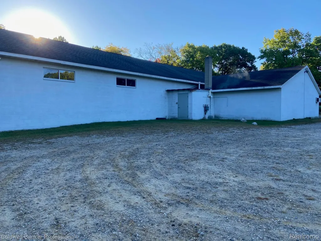 1284 Turrill Road Lapeer Township MI 48446
